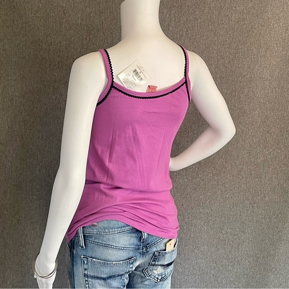 RARE Super Cute Hello Kitty Ladies Tank Top/Camisole with Lacey Straps Flowers - Picture 4 of 6